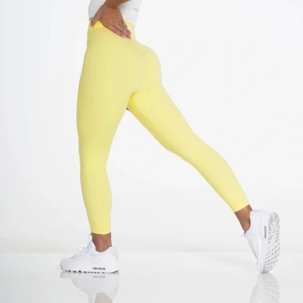 XS NVGTN canary yellow leggings